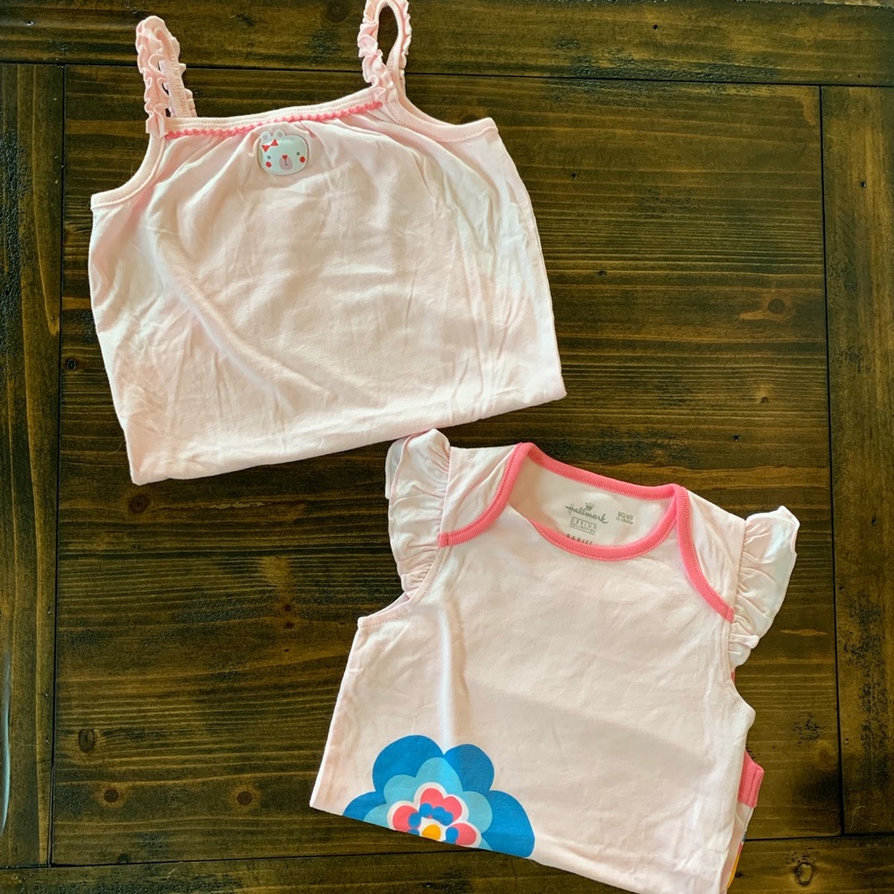 EUC Set of 2 Hallmark Baby Bodysuits Sz 18-24 mo